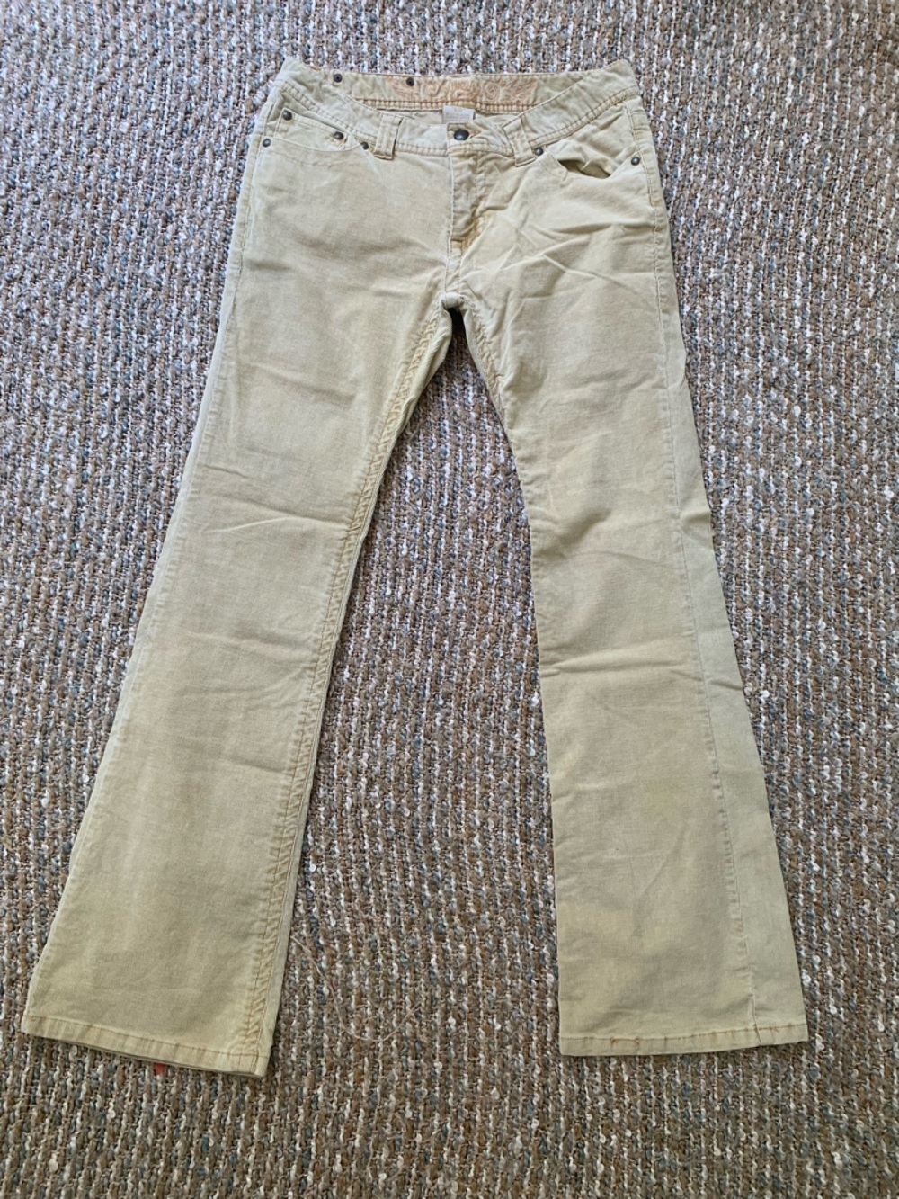 Squeeze Light Beige Flared Low Rise Corduroy Jeans Size 11/12 Preppy Y2K